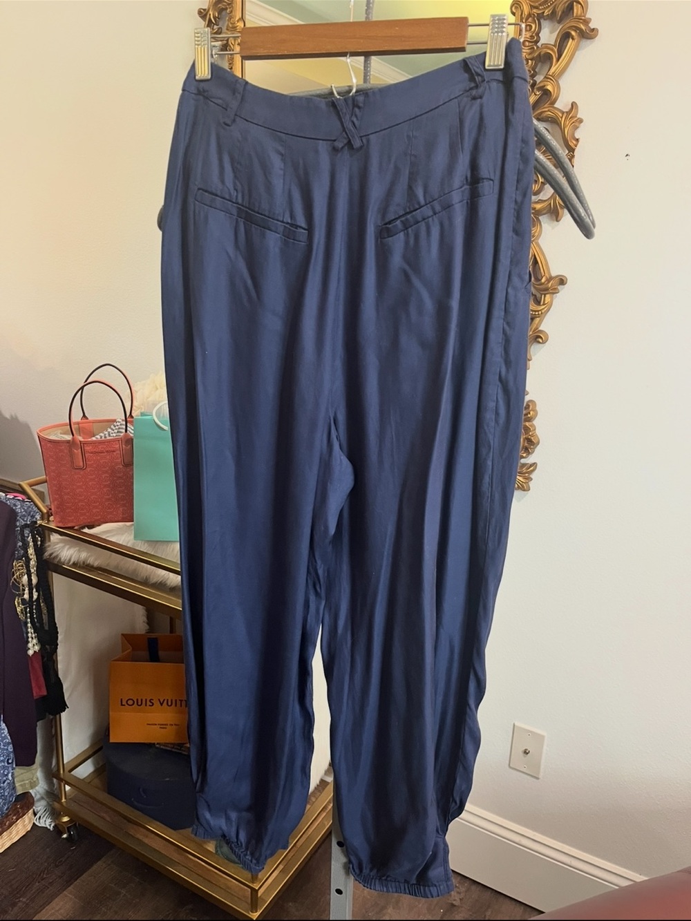 Anthropologie Navy Blue Pleated Wide leg Balloon flowy Jogger Pants Size US 6 - Picture 12 of 16